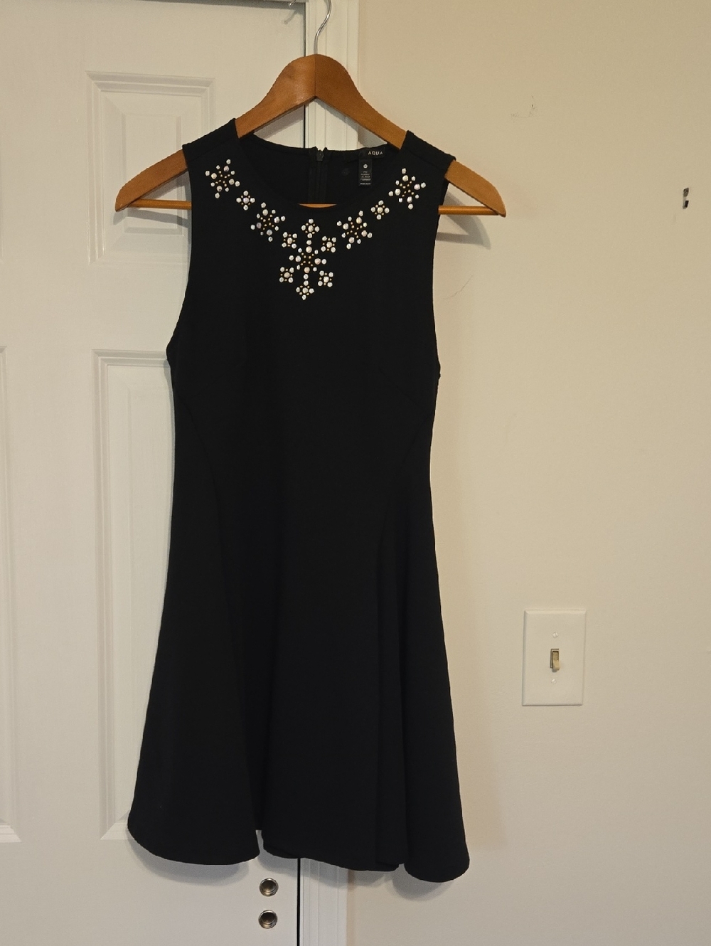 Aqua Sleeveless Black Jewel-Neck Fit & Flare Dress - Picture 1 of 3